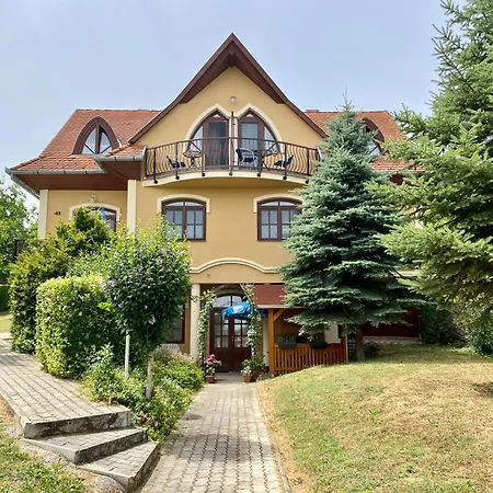 Апартаменты Katalin App. Zalagyoengye Залакарош