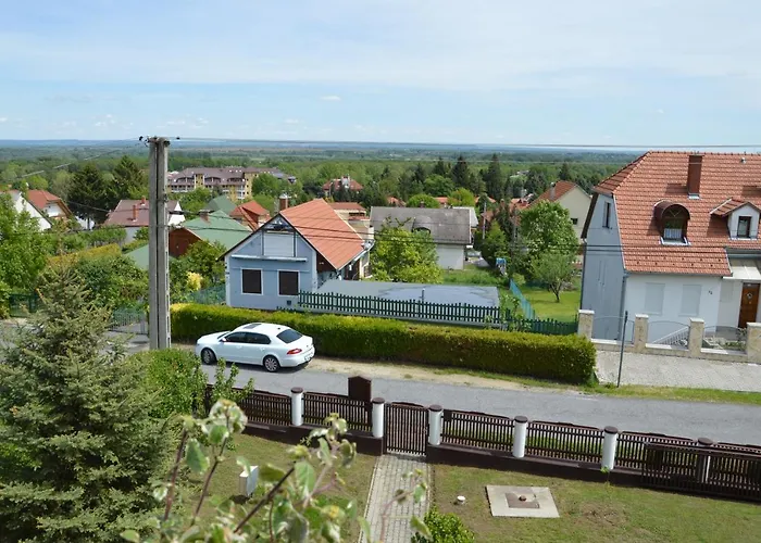 Katalin App. Zalagyoengye Apartamento *